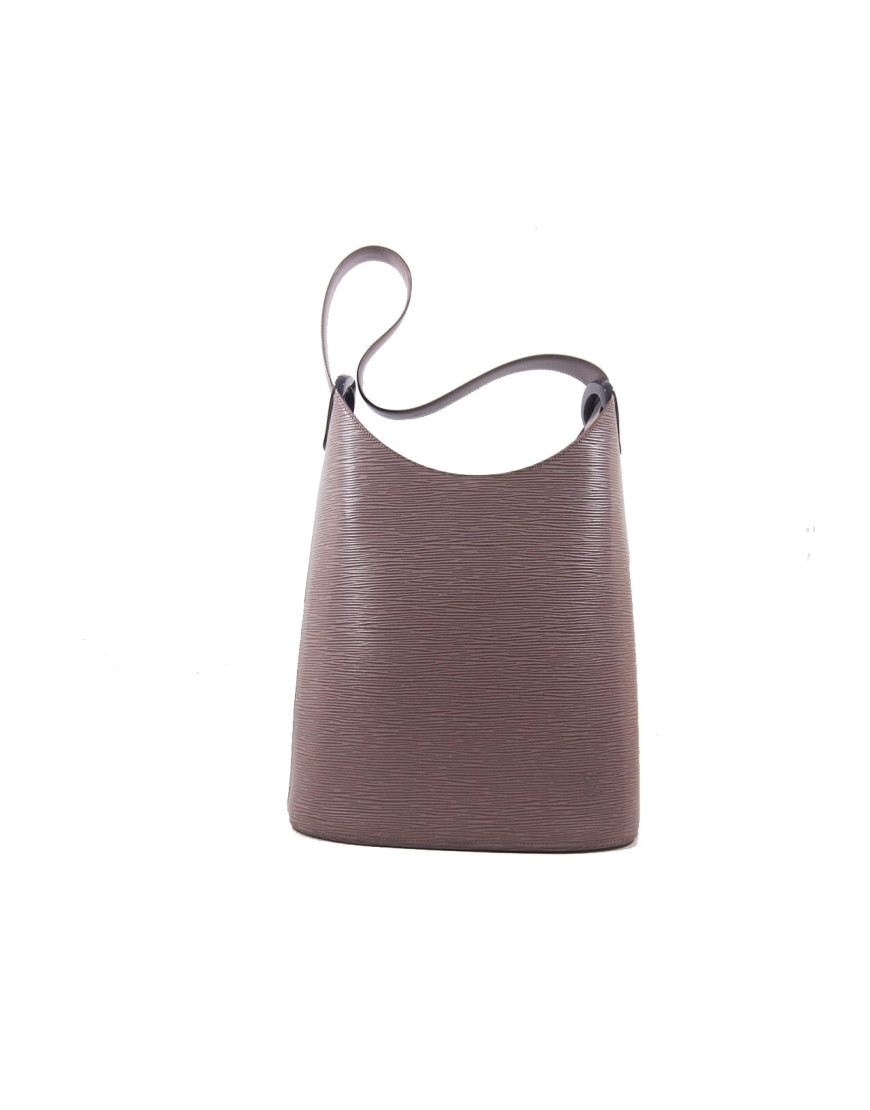 Louis Vuitton \