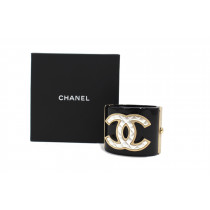 Chanel Manchette