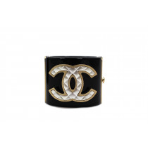 Chanel Manchette