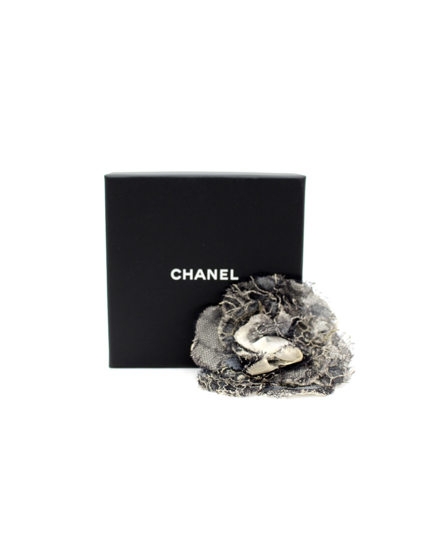 Chanel Spilla Camelia Pizzo Multicolor