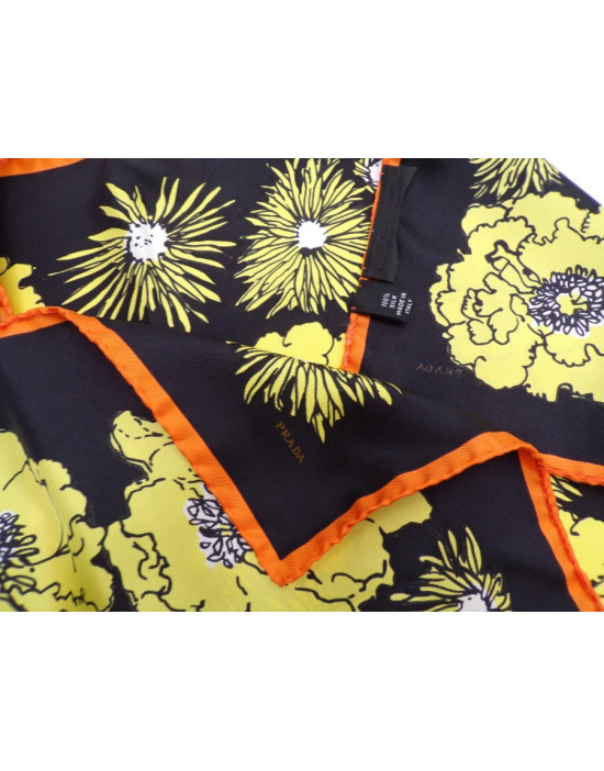 Prada Foulard 60 x 60
