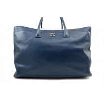 Chanel Executive Pelle Blu