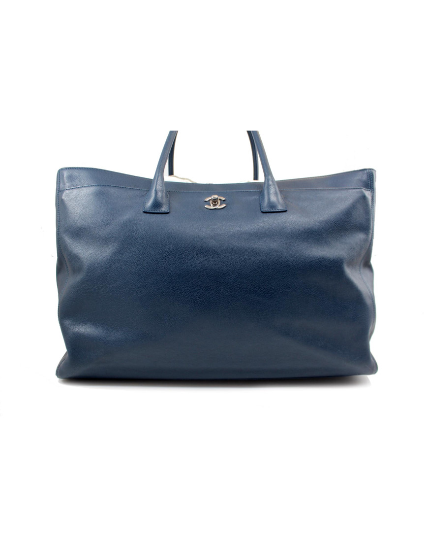 Chanel Executive Pelle Blu