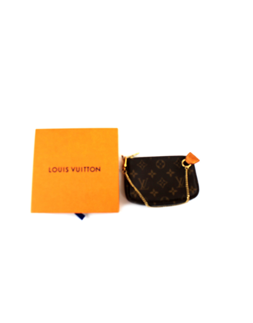 Louis Vuitton Pochette Mini Monogram