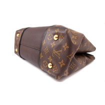 Louis Vuitton W PM Monogram