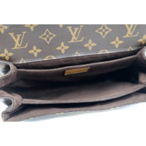 Louis Vuitton Metis Monogram