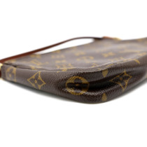 Louis Vuitton Pochette Monogram