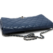 Chanel Pochette Pelle Blu