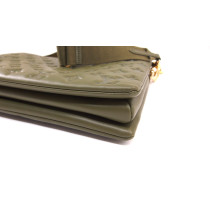 Louis Vuitton Coussin MM Pelle Empreinte Kaki
