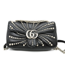 Gucci Marmont Pelle Nera e Borchie