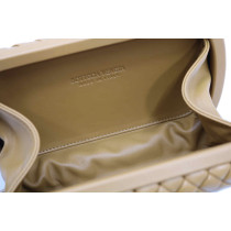 보테가 베네타 노트 베이지