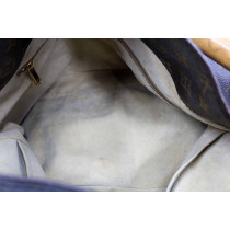 Louis Vuitton Artsy Monogram