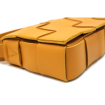 Bottega Veneta Cassette Pelle Caramello