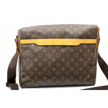 Louis Vuitton Abbesses Monogram