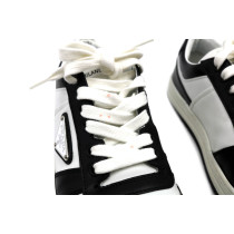 Prada Sneaker Pelle Bianca e Nera