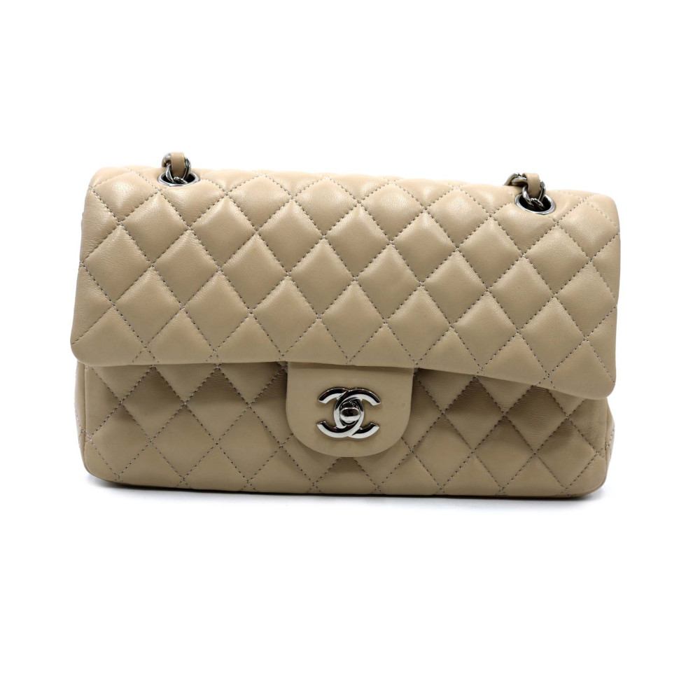 Chanel Classica Pelle Beige
