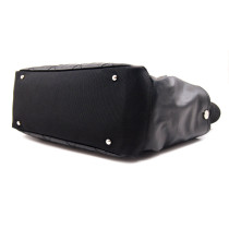 Chanel Biarritz Pelle e Tela Nera