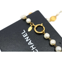 Chanel Collana Metallo Dorato e Perle