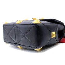 Valentino Roman Stud Media Pelle Nera