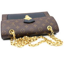 Louis Vuitton Victoire Monogram