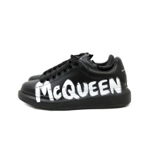 Alexander McQueen Sneaker Oversize Graffiti Pelle Nera