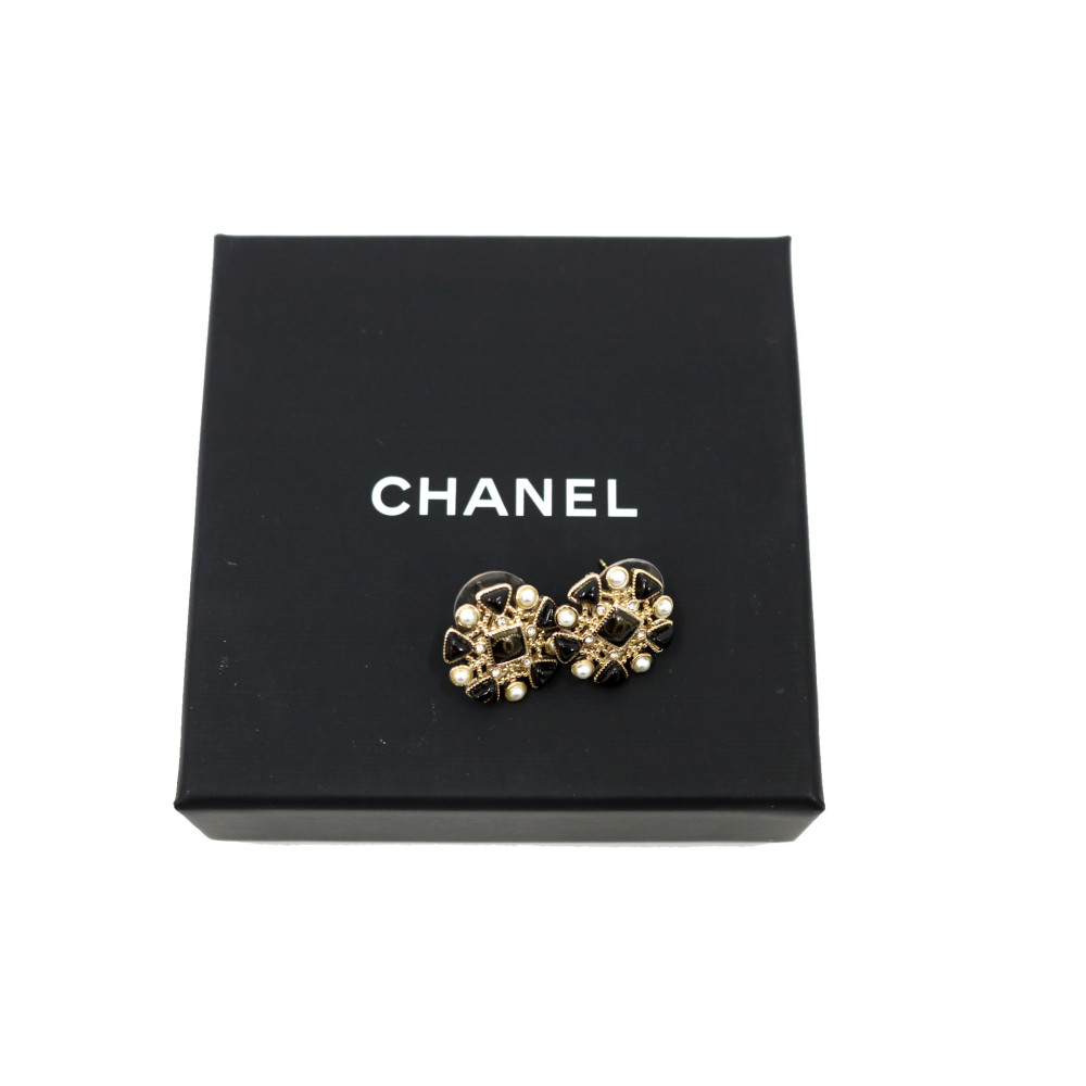 Chanel Orecchini Metallo, Perle e Pietre Nero e Bianco