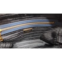 Prada Bauletto Phoenix Pelle Blu