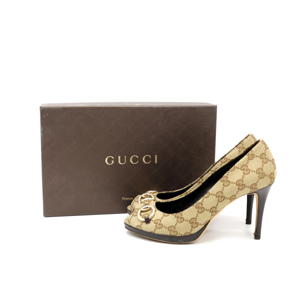Gucci Decollete GG Beige