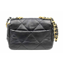 Chanel 19 Pelle Nera