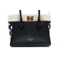 Louis Vuitton On My Side Pelle Nera