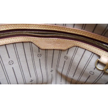 Louis Vuitton Delightful Monogram