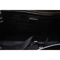 Prada Shopping Pelle Nera