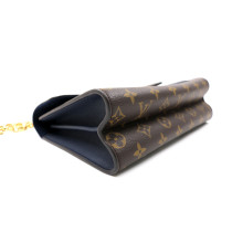 Louis Vuitton Victoire Monogram