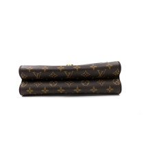 Louis Vuitton Victoire Monogram