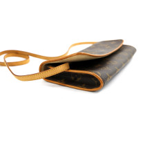 Louis Vuitton Twin GM Pochette Monogram