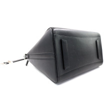 Givenchy Antigona Media Pelle Nera