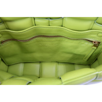 Bottega Veneta Cassette Pelle Lime