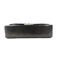 Chanel Classica Media Pelle Nera