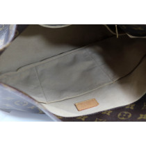 Louis Vuitton Artsy GM Monogram