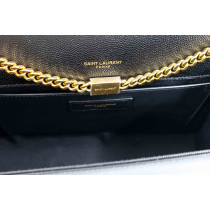 Saint Laurent Kate Medium Tassel con Nappina Pelle Grain De Poudre Nera