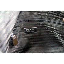 Prada Shopping Nylon Verde