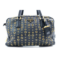 Prada Grommet Pelle Nera