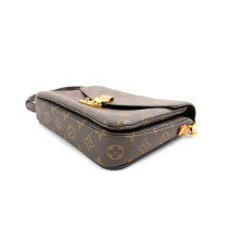Louis Vuitton Metis Monogram