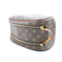 Louis Vuitton Trousse Toilette