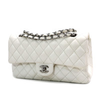 Chanel Classica Media Pelle Bianca