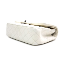 Chanel Classica Media Pelle Bianca