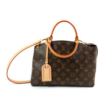 Louis Vuitton Petit Palais Monogram
