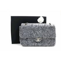 Chanel Paillettes Grigia