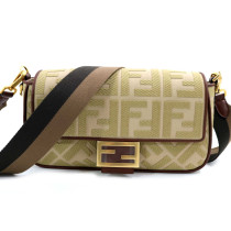 Fendi Baguette Tela Verde Chiaro