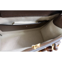 Gucci Diana GG Jumbo Beige